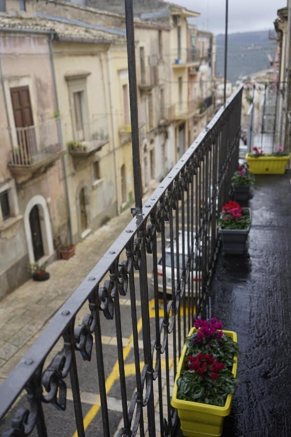 Da Cleo-Nel Cuore Del Barocco Siciliano Ragusa Bagian luar foto